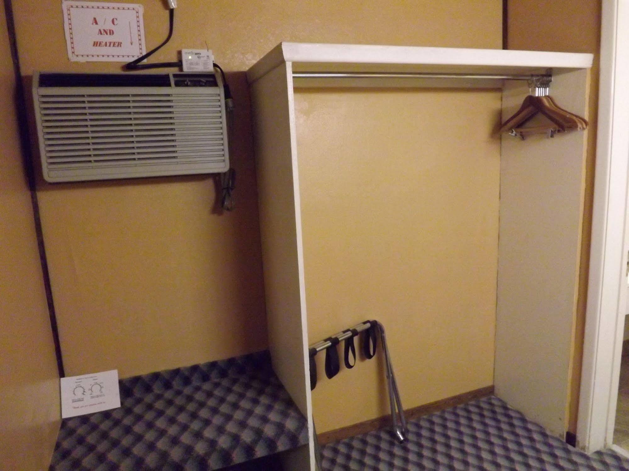 Tristar Inn Xpress トゥクムカリ エクステリア 写真