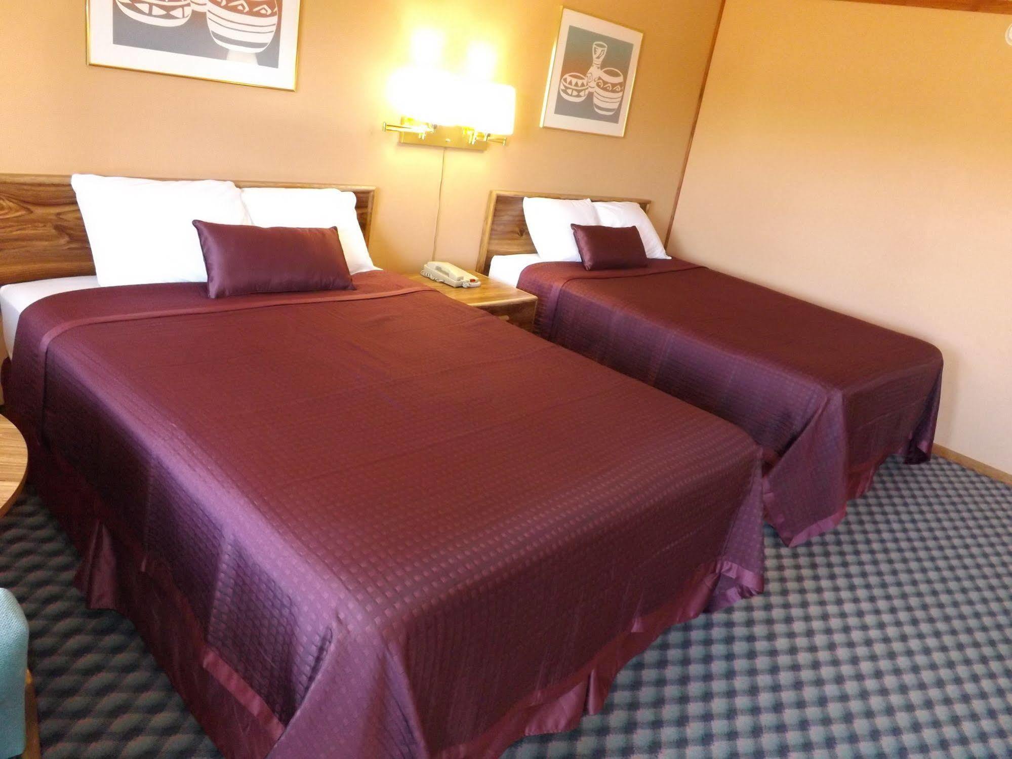 Tristar Inn Xpress トゥクムカリ エクステリア 写真