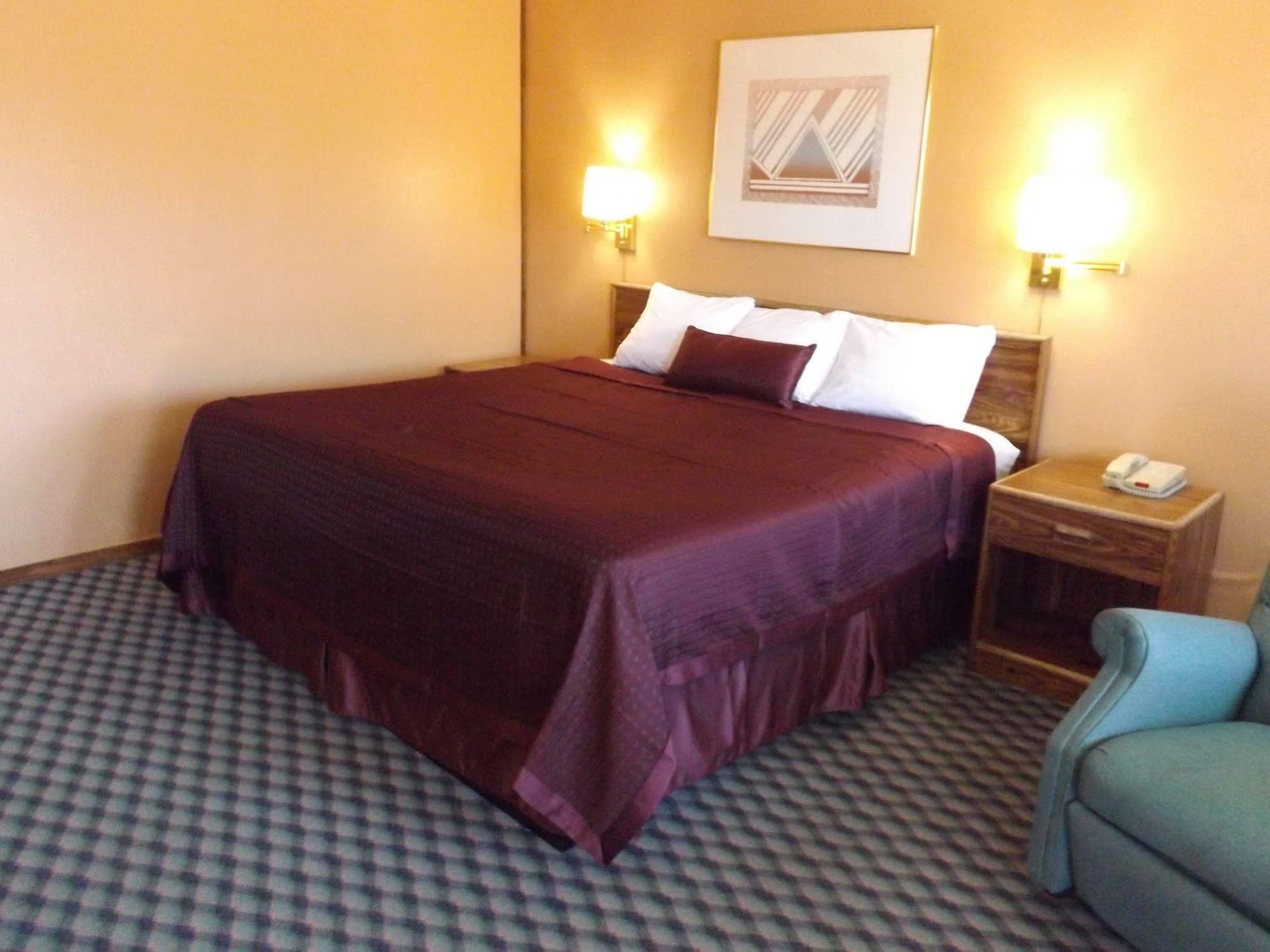 Tristar Inn Xpress トゥクムカリ エクステリア 写真