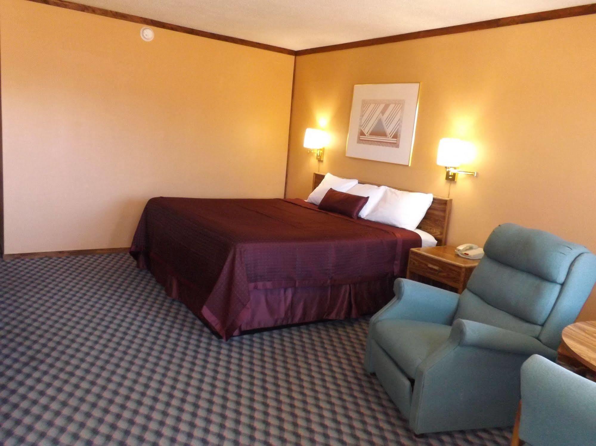 Tristar Inn Xpress トゥクムカリ エクステリア 写真