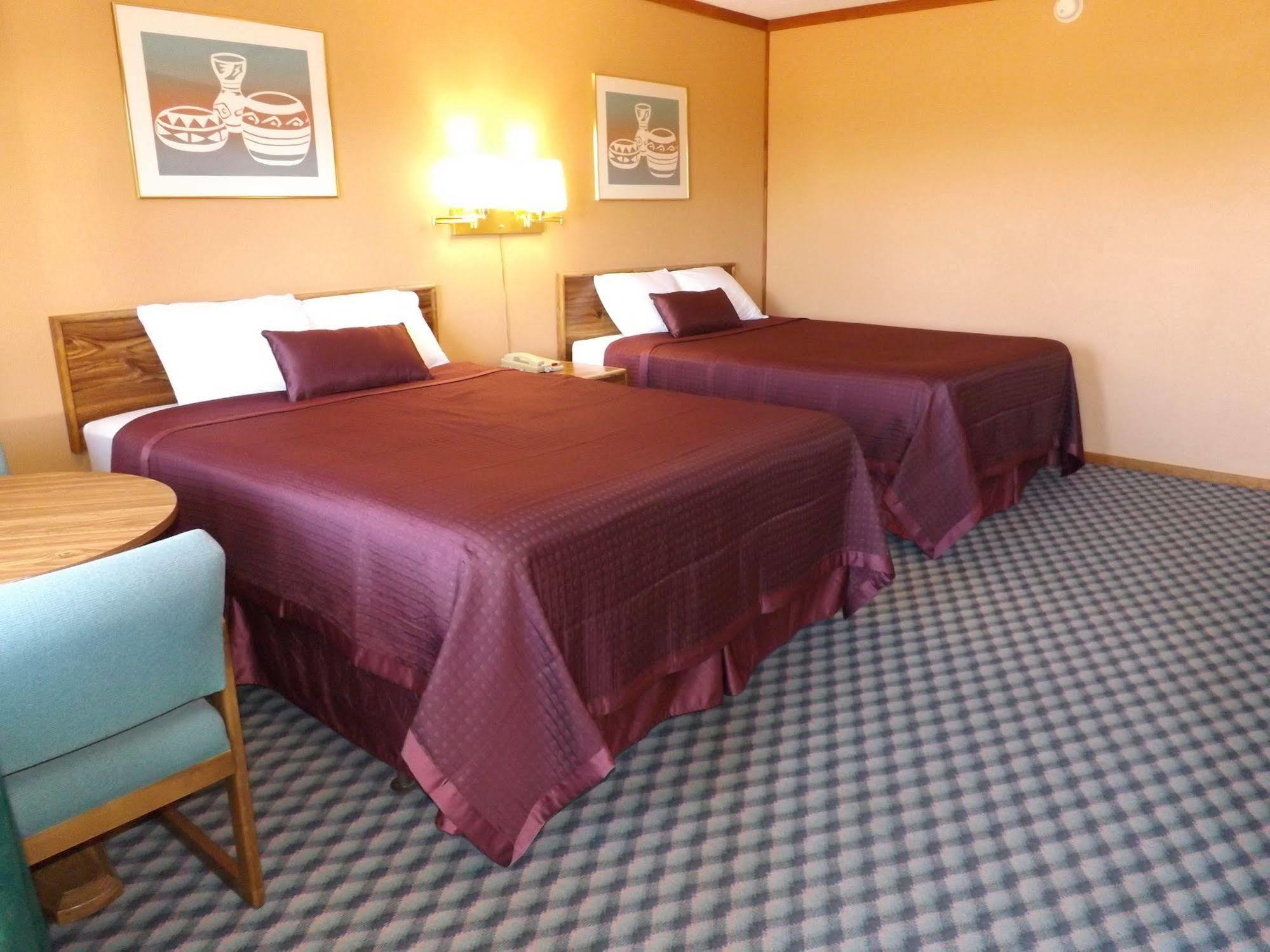 Tristar Inn Xpress トゥクムカリ エクステリア 写真